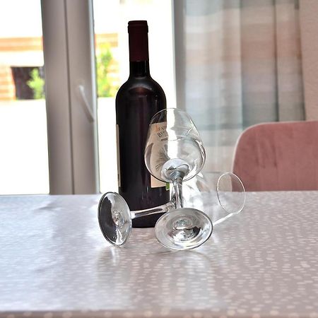 Apartment Leonora 沃迪切 外观 照片
