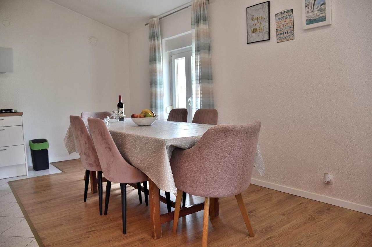 Apartment Leonora 沃迪切 外观 照片